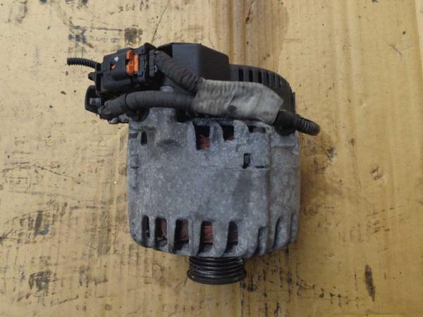 !! 1 piece fiche abime!! ALTERNATEUR 180AMP CITROEN/PEUGEOT 1.6HDI - Vue 2